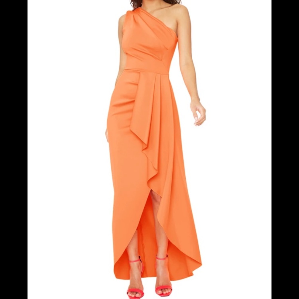 Black Halo Rex Gown